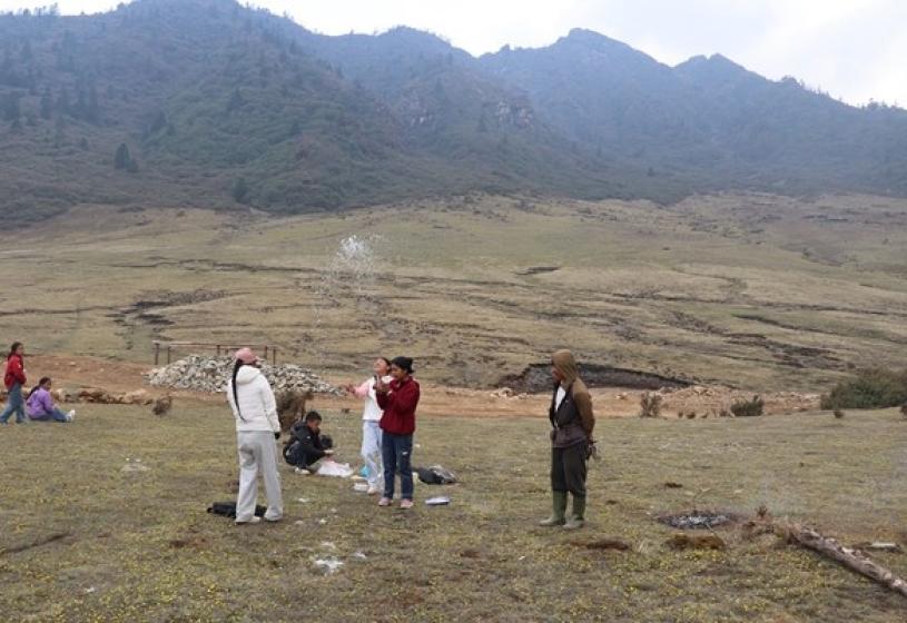 म्याग्दीको जलजलामा आन्तरिक पर्यटकको चहलपहल